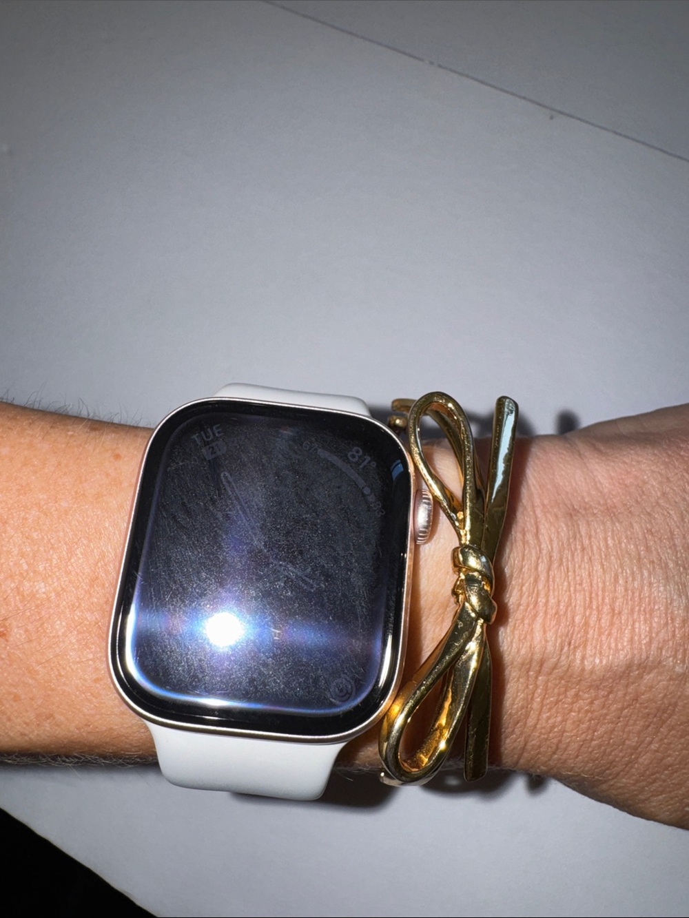 kate spade Gold Bow Bracelet - Picture 6 of 6
